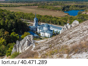 Divnogorsky Assumption Monastery - a cave monastery of the Voronezh Diocese of the Russian Orthodox Church, located in the village of Divnogorsky Monastery, Liskinsky District, Voronezh Region (2020 год). Стоковое фото, фотограф Анна Кривицкая / Фотобанк Лори