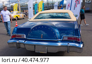 1975 lincoln mark iv bill blass retro car (2022 год). Редакционное фото, фотограф Iva Noel / Фотобанк Лори