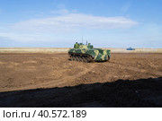Волгоградская область, Городищенский район, Россия. Боевая машина десанта БМД-4М, движение по полигону. (2019 год). Редакционное фото, фотограф Андрей Цыганков / Фотобанк Лори