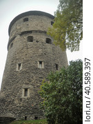 Fat Margarita is the tower of the Tallinn City Wall, located at the end of Pikk Street. The gun tower with 155 loopholes was built at the beginning of the 16th century in front of the Great Sea Gate. (2014 год). Редакционное фото, фотограф Анна Кривицкая / Фотобанк Лори