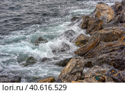 Stones and water surf. Стоковое фото, фотограф Анна Кривицкая / Фотобанк Лори