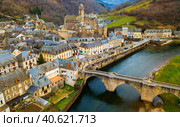 Aerial view of Estaing with castle and arched bridge. Стоковое фото, фотограф Яков Филимонов / Фотобанк Лори