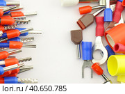 Наконечники металлические штыревые с изолированной вставкой для медных монтажных многожильных проводов. Крупным планом. Стоковое фото, фотограф Нелик Дулатов / Фотобанк Лори