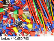 Наконечники металлические штыревые с изолированной вставкой для медных монтажных многожильных проводов. Крупным планом. Стоковое фото, фотограф Нелик Дулатов / Фотобанк Лори