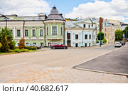 2-й Зачатьевский переулок. Летний день. Москва. Россия (2023 год). Редакционное фото, фотограф E. O. / Фотобанк Лори