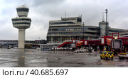 A view of the airport Tegel from a window of the arrived plane (2015 год). Редакционное фото, фотограф Анна Кривицкая / Фотобанк Лори