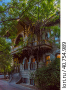 Yalta, Crimea  House where Lesya Ukrainka lived in 1897 (architect P.K. Terebenev) (2020 год). Редакционное фото, фотограф Анна Кривицкая / Фотобанк Лори