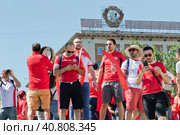 Football fans of the national team of Tunisia with national flags and attributes in fanzone fanfesta before the match England-Tunisia (2016 год). Редакционное фото, фотограф Сергей Сергеев / Фотобанк Лори