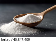Brown, white cane sugar cubes and sugar substitute,sweetener. Generative AI. Стоковое AI-изображение, AI-художник Ирина Ручушкина / Фотобанк Лори
