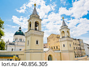 Иоанно-Предтеченский женский монастырь (Ивановский монастырь). Летний солнечный день. Москва (2023 год). Редакционное фото, фотограф E. O. / Фотобанк Лори