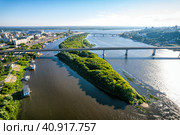 Метромост над Окой в Нижнем Новгороде (2022 год). Редакционное фото, фотограф Илья Старков / Фотобанк Лори