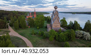 Тверская область. Ширков погост. Церковь Рождества Иоанна Предтечи  на закате (2023 год). Редакционное фото, фотограф Литвяк Игорь / Фотобанк Лори