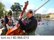 VIII Международный фестиваль-карнавал любителей сапсерфинга "Фонтанка-SUP-2023" Редакционное фото, фотограф Евгений Кашпирев / Фотобанк Лори