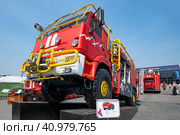 Современный российский пожарный автомобиль AC-3,0-50/4 на базе Камаз-43502 на  международном военно-техническом форуме Армия-2022. Вид спереди. Редакционное фото, фотограф Виктор Карасев / Фотобанк Лори