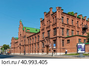 Евангелическая женская больница . Главное здание - Научно-исследовательский институт фтизиопульмонологии. Санкт-Петербург (2023 год). Редакционное фото, фотограф Александр Щепин / Фотобанк Лори
