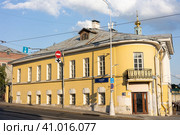 Бывшая городская усадьба Заборова — Филипповых. Яузская улица, 1/15. Москва (2023 год). Стоковое фото, фотограф Михаил Ворожцов / Фотобанк Лори