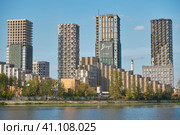 Москва, строящийся жилой комплекс Shagal. (2023 год). Редакционное фото, фотограф Rashpil / Фотобанк Лори
