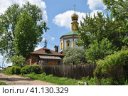 Храм  Сретения Господня. Улица Карла Маркса, 36а. Город Серпухов. Московская область (2014 год). Стоковое фото, фотограф lana1501 / Фотобанк Лори