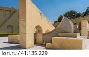 The ancient observatory of Jantar-Mantar. Amazing measuring structures dedicated to the signs of the zodiac are made of sandstone. Blue sky. Jaipur. India (2022 год). Стоковое фото, фотограф Вера Ивановна Кубарева / Фотобанк Лори