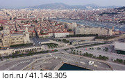 Aerial view of town and port in Marseille city with of sailboats and yachts. France. Стоковое видео, видеограф Яков Филимонов / Фотобанк Лори