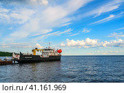 Konevets, Russia, 22 July 2023. Obstruction vessel of project 3265 Ladoga. Provides regular voyages between port points and life support for remote port points, including in ice conditions. Редакционное фото, фотограф Оксана Медведева / Фотобанк Лори
