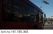 Belgrade Serbia 9.9.23 Slavia Square Trg Slavija, major commercial junction, intersections of Kralja Milana, Beogradska, Makenzijeva, Svetosavska, Bulevar oslobodjenja, Deligradska, Nemanjina streets (2023 год). Редакционное видео, видеограф Юлия Петровская / Фотобанк Лори