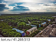 Новосибирский академгородок с высоты птичьего полёта. Новосибирская область, Западная Сибирь России (2021 год). Стоковое фото, фотограф Евгений Мухортов / Фотобанк Лори