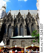 Vienna, Austria - 10 Jun 2011: St. Stephen's Cathedral in Vienna, Austria. Редакционное фото, фотограф Сергей Стрелков / Фотобанк Лори