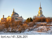 Старинный Борисоглебский монастырь в вечернем свете. Торжок (2023 год). Стоковое фото, фотограф Анна Карасева / Фотобанк Лори