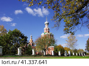 Церковь Смоленской иконы Божьей Матери в Софрино (Сафарино), Пушкинский район, Московская область Church Smolensk icon Mother of God in Sofrino (2023 год). Стоковое фото, фотограф Natalia Sidorova / Фотобанк Лори
