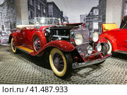 Cadillac Series 452 V16 Fleetwood (2023 год). Редакционное фото, фотограф Art Konovalov / Фотобанк Лори