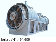 Морской корабельный турбовальный двигатель на белом фоне. Marine ship turboshaft engine on a white background. (2010 год). Редакционное фото, фотограф Татьяна Д / Фотобанк Лори