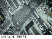 Перекресток с высоты 49 этажа. Дороги и автомобили. Стоковое фото, фотограф Сергей Степанов / Фотобанк Лори