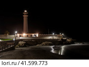 Ночной маяк Торрокс на побережье. Стоковое фото, фотограф Сергей Степанов / Фотобанк Лори