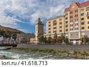 Ратуша, отель Radisson Hotel, Rosa Khutor на курорте «Роза Хутор». 4 Panorama Embankment, Esto-Sadok, Сочи (2021 год). Редакционное фото, фотограф Владимир Сергеев / Фотобанк Лори