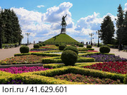 Памятник Салавату Юлаеву в городе Уфа, Башкирия (2023 год). Редакционное фото, фотограф Римма Тельнова / Фотобанк Лори