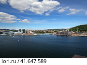 Oslo, Norway - 27 Jun 2012: The ferry in Oslo, Norway, ScandinaviaThe marina in Oslo, Norway. Редакционное фото, фотограф Сергей Стрелков / Фотобанк Лори