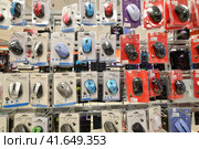 Moscow, Russia - Nov 1. 2023. PC mouse in DNS network store selling household appliances in department store Moskovsky. Редакционное фото, фотограф Володина Ольга / Фотобанк Лори
