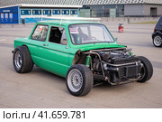 Soviet retro car ZAZ Zaporozhets with tuned engine on automobile exhibition show. Редакционное фото, фотограф Константин Григорьев / Фотобанк Лори