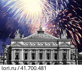 Fireworks over the Opera Garnier (Garnier Palace), Paris, France. Translation: national Academy of Music. UNESCO World Heritage Site (2014 год). Стоковое фото, фотограф Владимир Журавлев / Фотобанк Лори