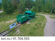 180-мм железнодорожная артиллерийская установка ТМ-1-180 июньским днем. Съемка с квадрокоптера. Форт "Красная Горка" (Алексеевский), Ленинградская область (2019 год). Редакционное фото, фотограф Виктор Карасев / Фотобанк Лори