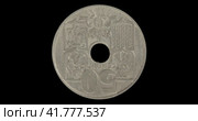 Монета Испании 50 сентимо 1963, черный фон. Reverse of Spain coin 50 centimos 1963, isolated in black background. Close up view. Стоковая анимация, аниматор Александр Кузнецов / Фотобанк Лори