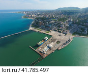 Top view of the marina and quay of Novorossiysk. Urban landscape of the port city. Стоковое фото, фотограф Леонид Еремейчук / Фотобанк Лори