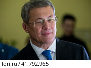 Глава Республики Башкортостан Радий Хабиров посетил Международную выставку-форум "Россия" на территории выставочного комплекса ВДНХ в городе Москве, Россия (2023 год). Редакционное фото, фотограф Николай Винокуров / Фотобанк Лори