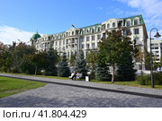 Город Казань. Улица Дзержинского, 11А. Парк "Черное озеро" (2023 год). Редакционное фото, фотограф Александр Тараканов / Фотобанк Лори