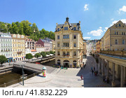 Hotel Minuet and Lazenska street. Karlovy Vary, Czech republic (2018 год). Редакционное фото, фотограф Belikart / Фотобанк Лори