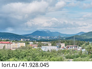 Panorama of city and surrounding area, Taganay ridge, Zlatoust, Russia (2023 год). Редакционное фото, фотограф Ирина Кононова / Фотобанк Лори