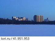 ЖК «Сильвер Парк» и ЖК «Серебряный Бор Хаус» во время заката (2024 год). Редакционное фото, фотограф Александр К / Фотобанк Лори