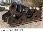 Rusty ancient mortar gun, close-up photo. Стоковое фото, фотограф EugeneSergeev / Фотобанк Лори