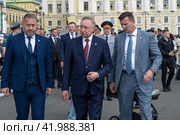 Губернатор Санк-Петербурга А.Д. Беглов  на Дворцовой площади на праздновании 220-летия пожарной охраны (2023 год). Редакционное фото, фотограф Виктор Карасев / Фотобанк Лори